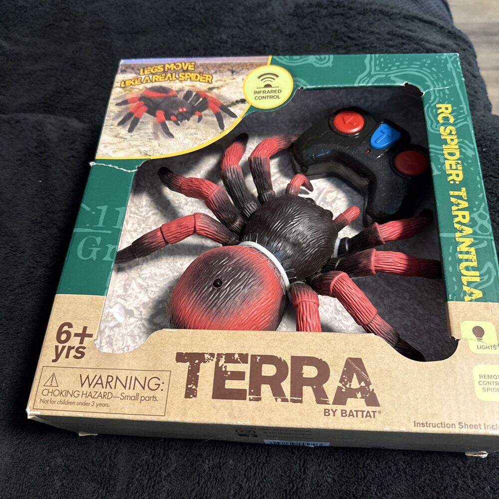 –RC Spider: Tarantula - Infrared Control~LED Eyes! New In Box! ~Terra by Battat